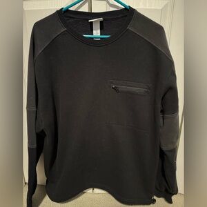 H&M Black and Grey Crew Neck
